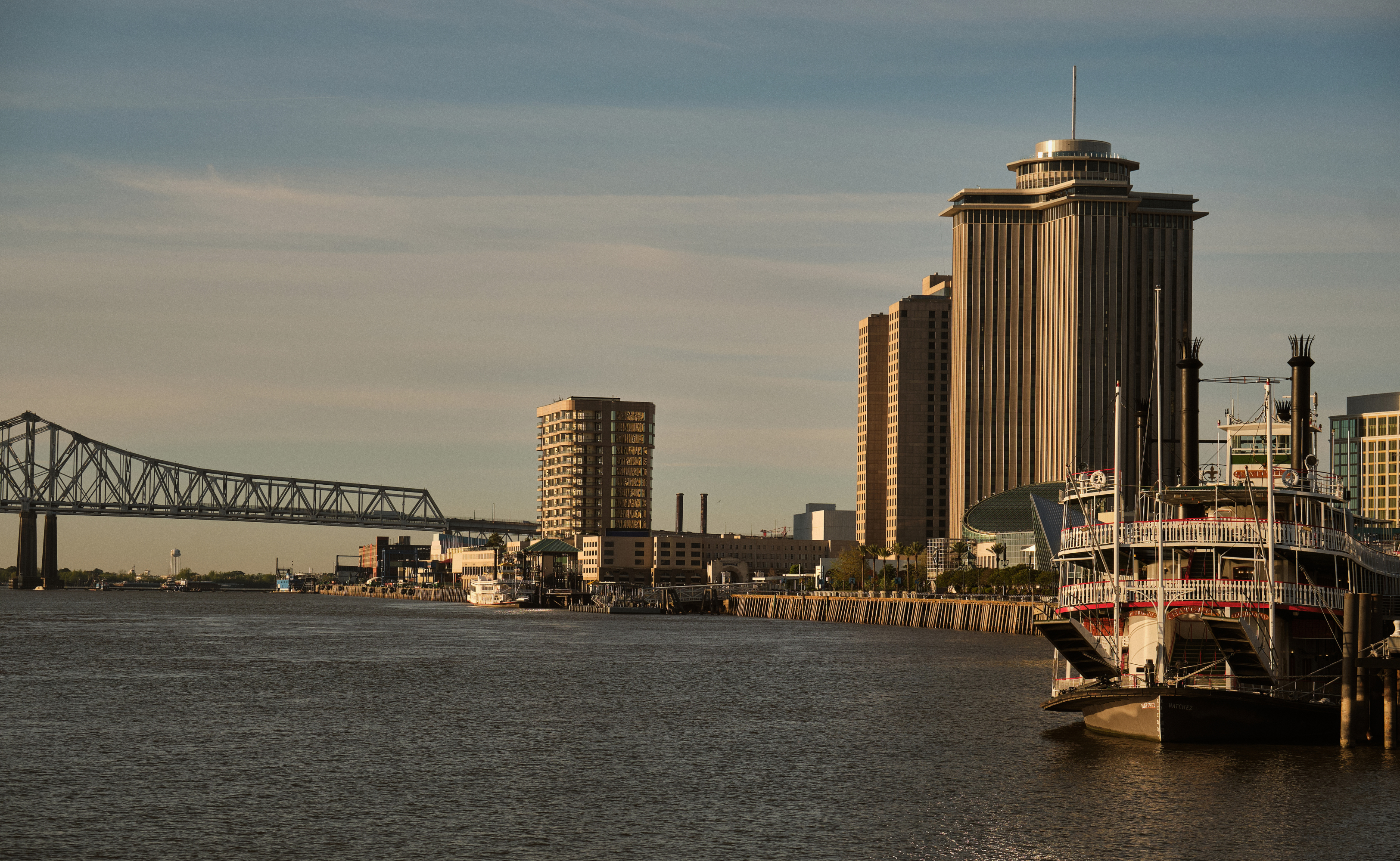 Four Seasons Hotel New Orleans 74/80