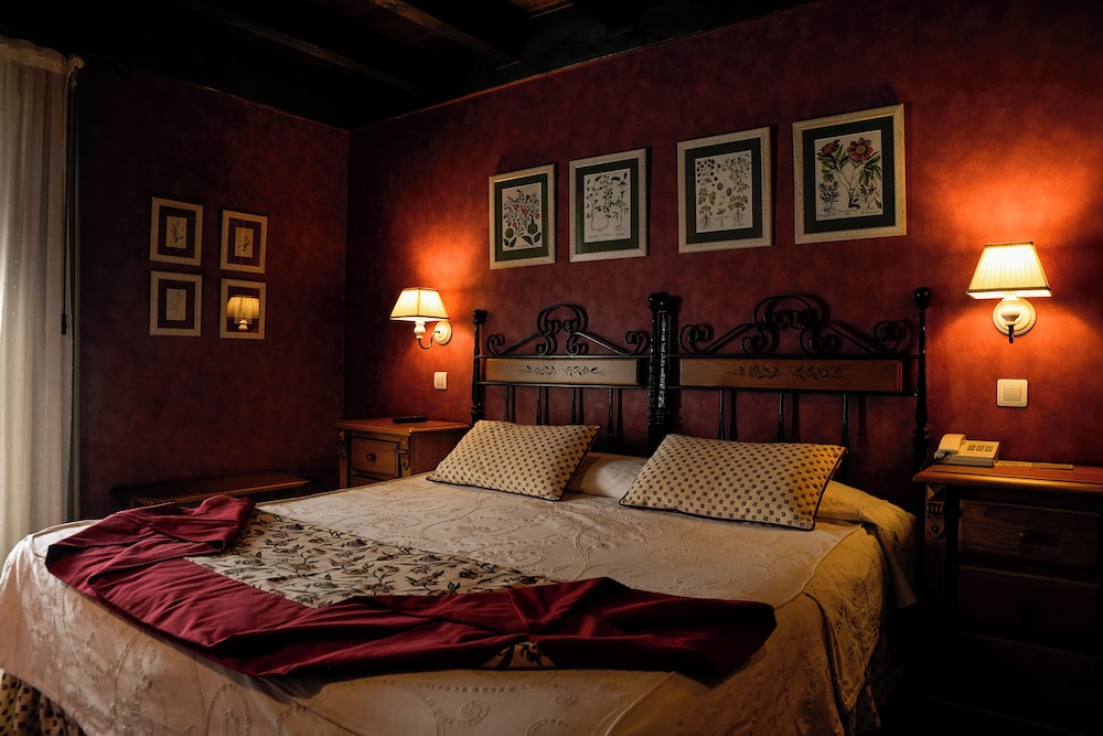 Junior Suite, Queen Bed