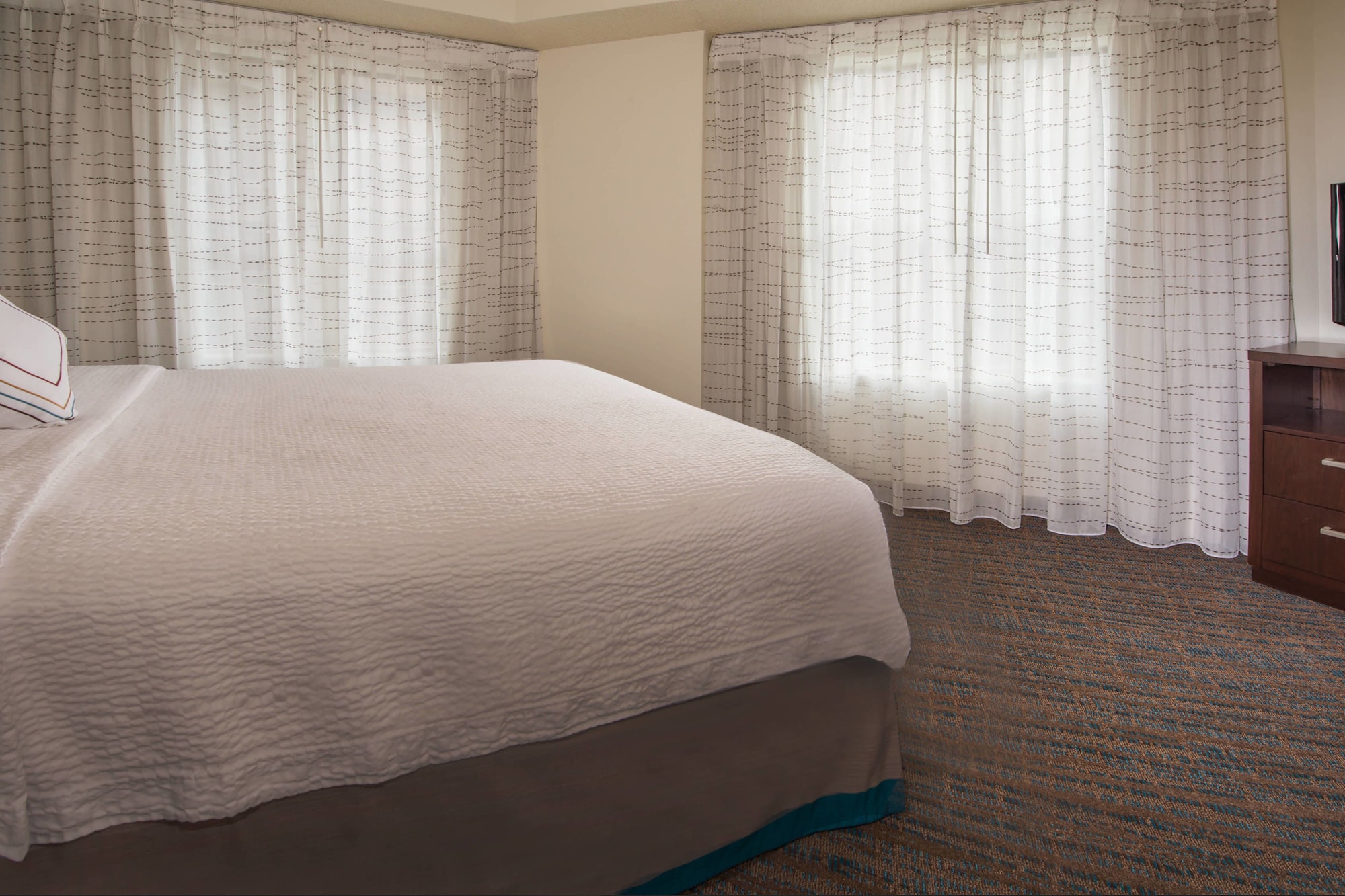 جناح بسرير كوين بغرفة نوم واحدة مع أريكة، Residence Inn By Marriott Arlington At Rosslyn 3/6