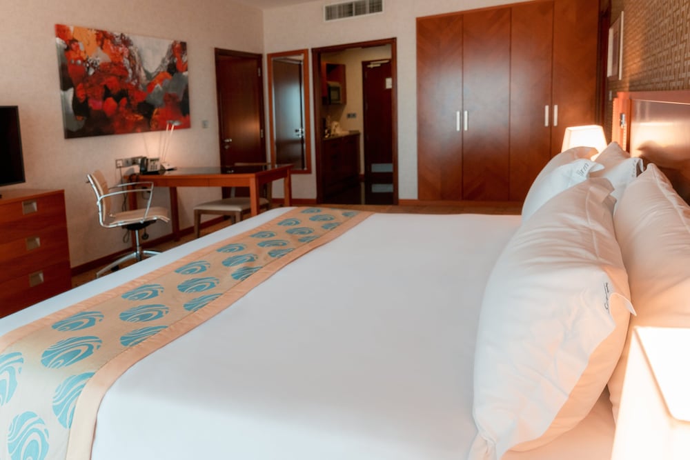 Holiday Inn Kuwait 37/79