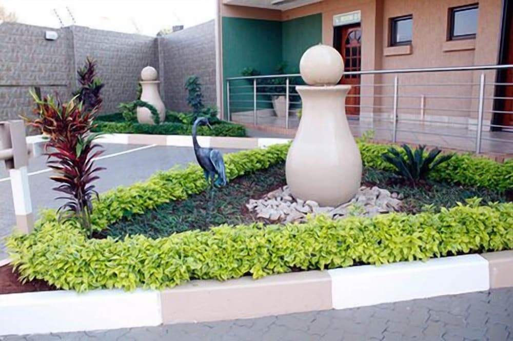 Vhafamadi Bed And Breakfast 32/37