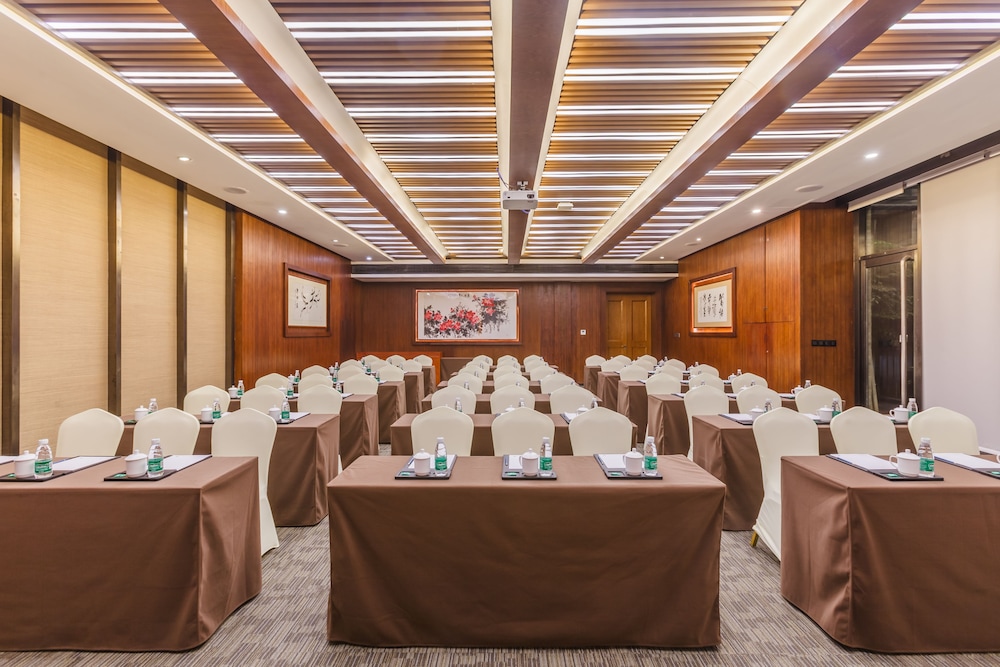Jolie Vue Boutique Guilin 59/71