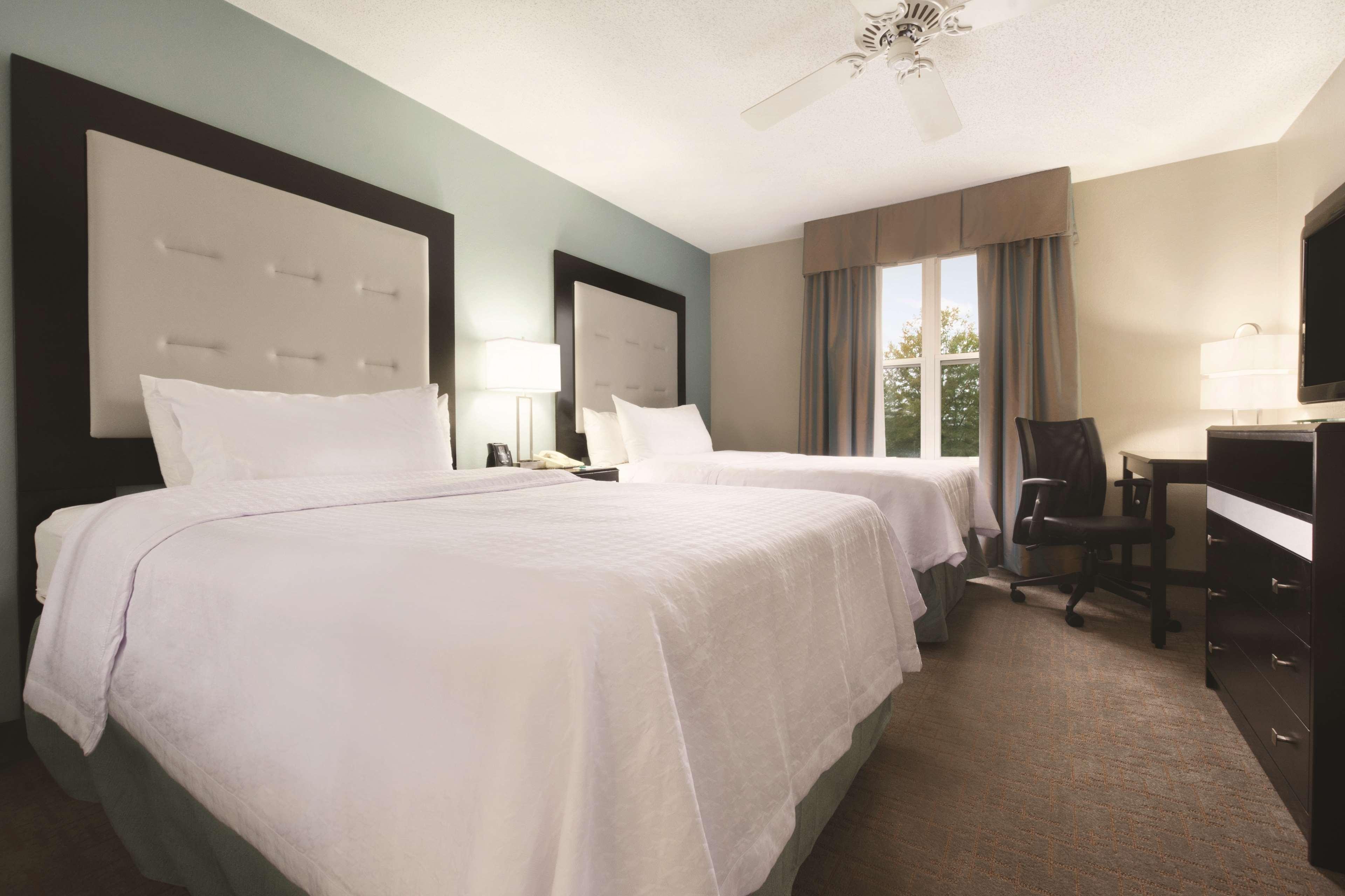 1 BEDROOM, SUITE, 2 DOUBLE BEDS