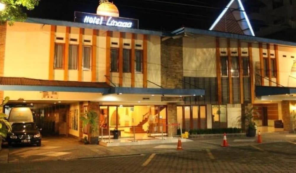 Lingga Hotel 1/37