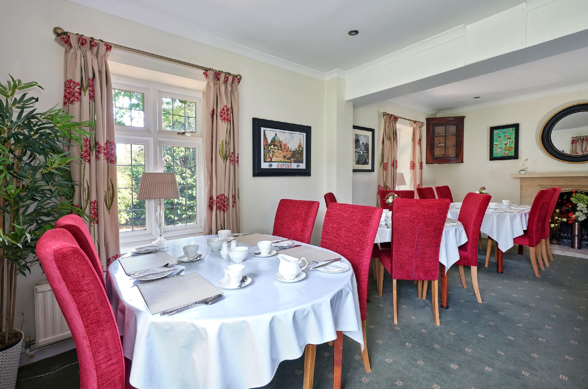 Easington House- Guest House 8/17