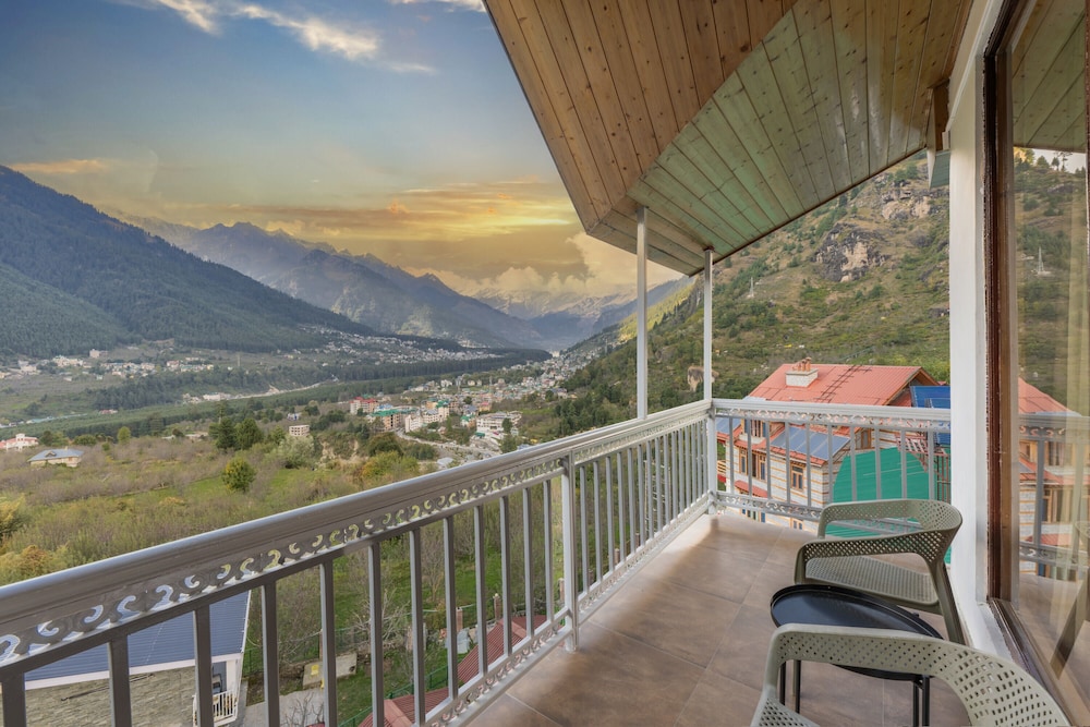 Echor Himalayan Heights Luxe Manali 45/50