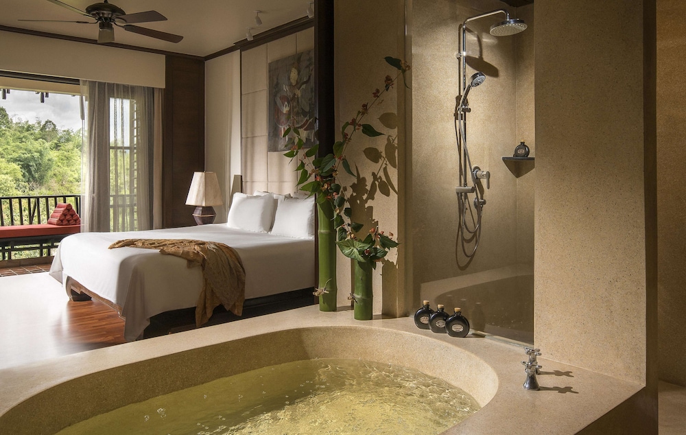 Anantara Golden Triangle Elephant Camp Resort 19/82