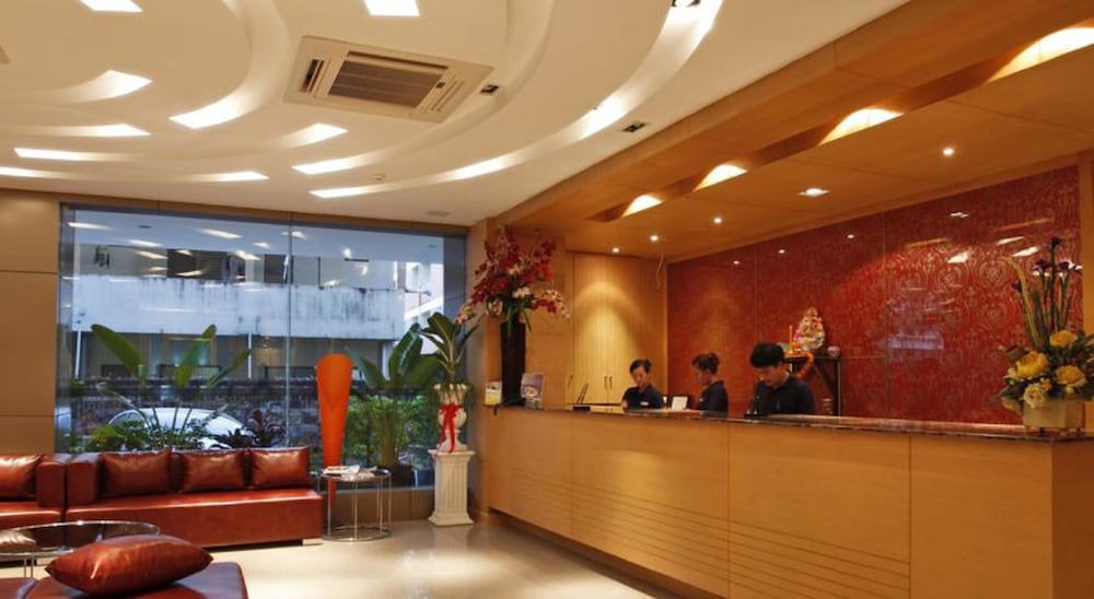 Pattaya Loft Hotel 9/55