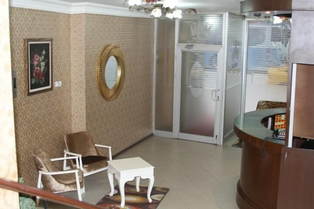 Tac Hotel 12/50