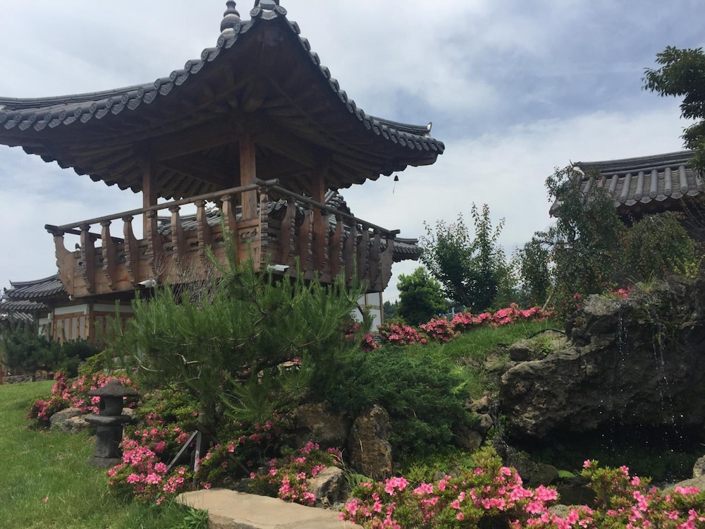 Canopus Resort Pension 44/50