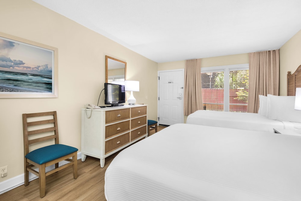 Destin Holiday Beach Resort 16/50