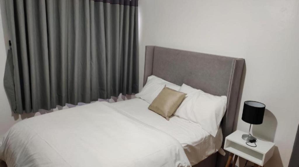 The Silver City Hotel 16/23