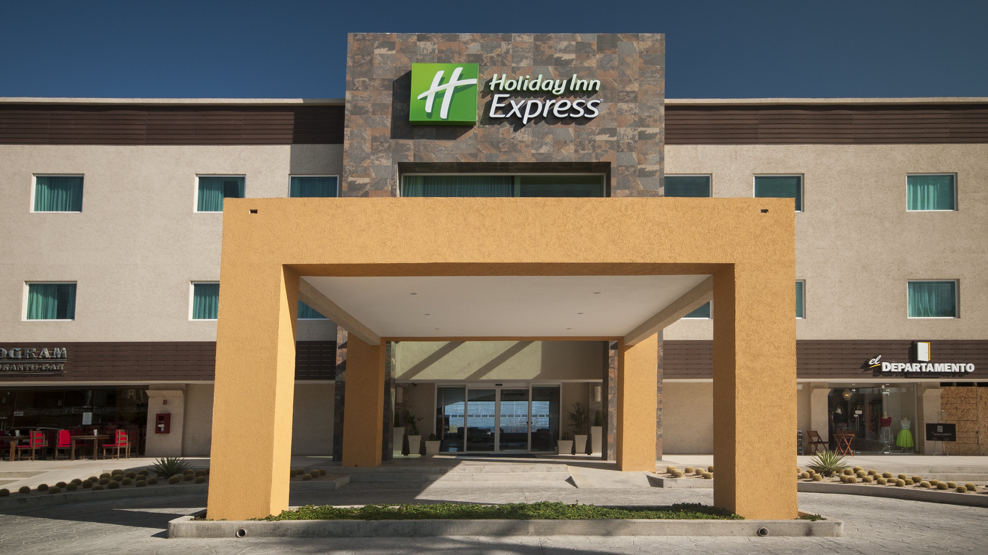 Holiday Inn Express Cabo San Lucas 2/71