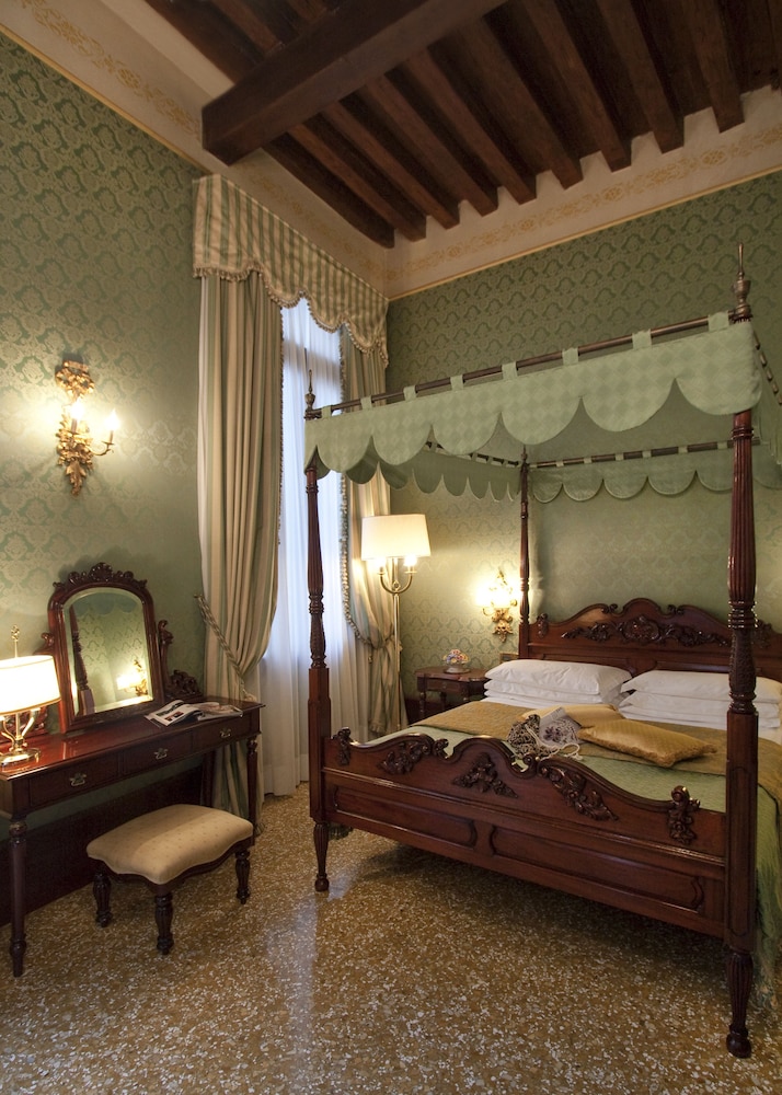 Al Ponte Dei Sospiri Junior Suites 18/50