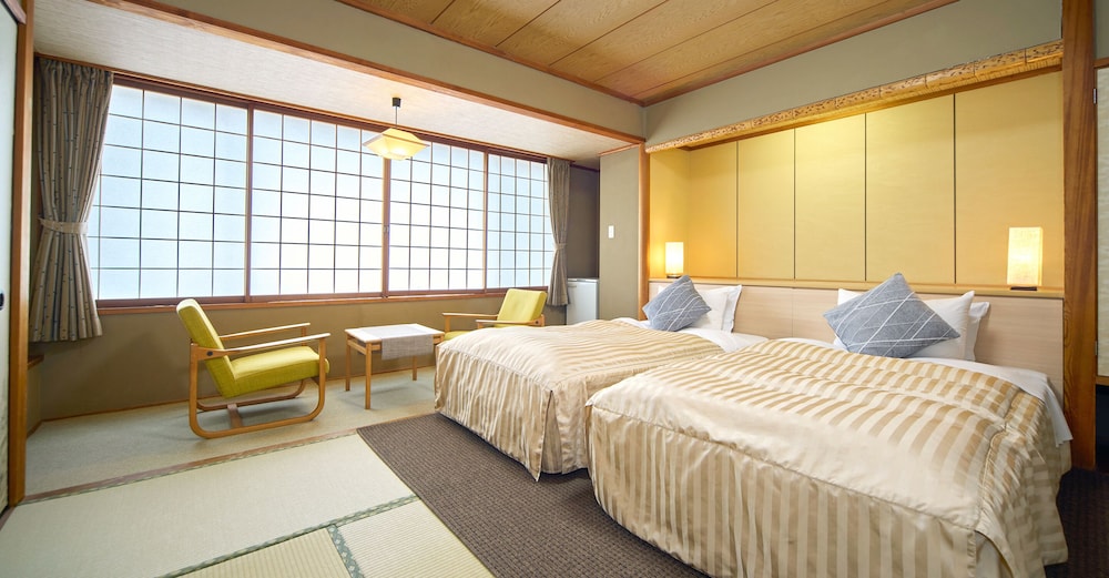 Hotel Kameya 7/50
