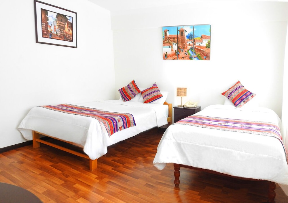 Hotel Santa Maria 5/32