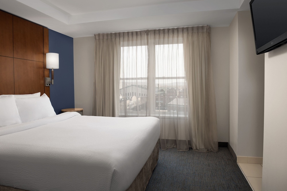 RESIDENCE INN SYRACUSE DOWNTOWN AT ARMORY SQUARE 14/50