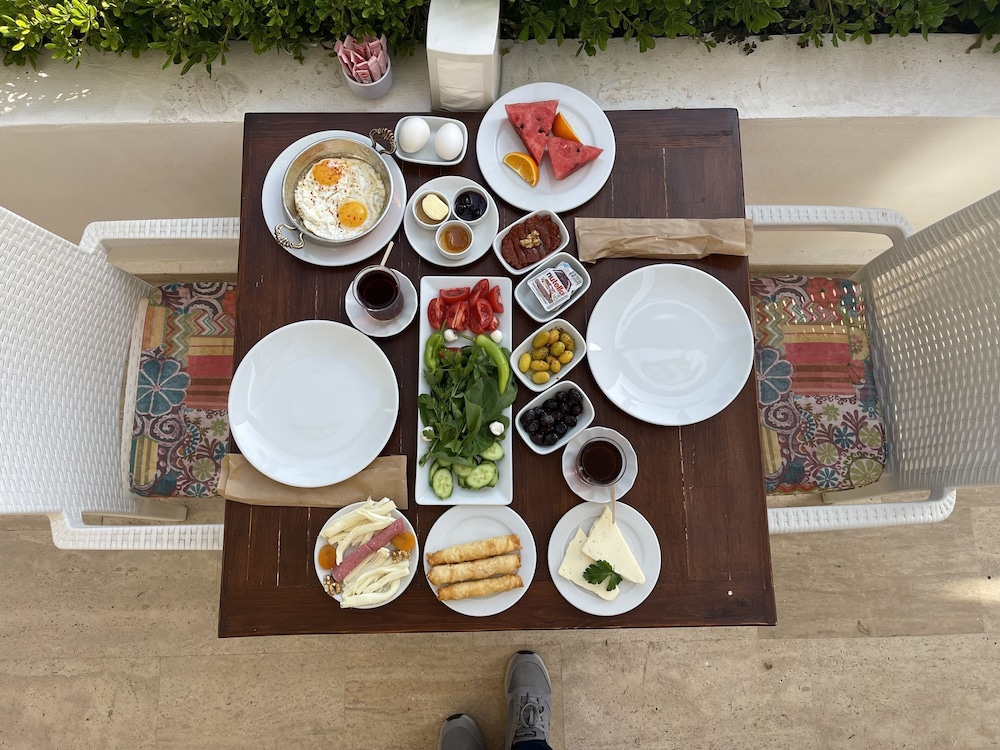 Butikhan Hotel 54/69