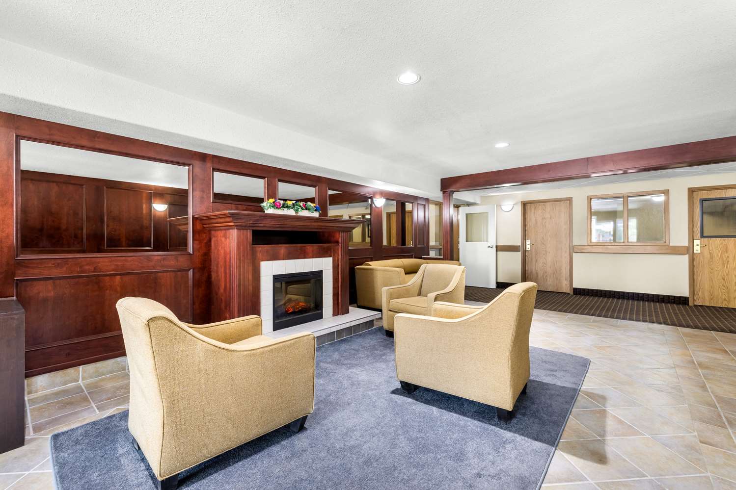 Surestay Plus Hotel By Best Western Drumheller 11/17