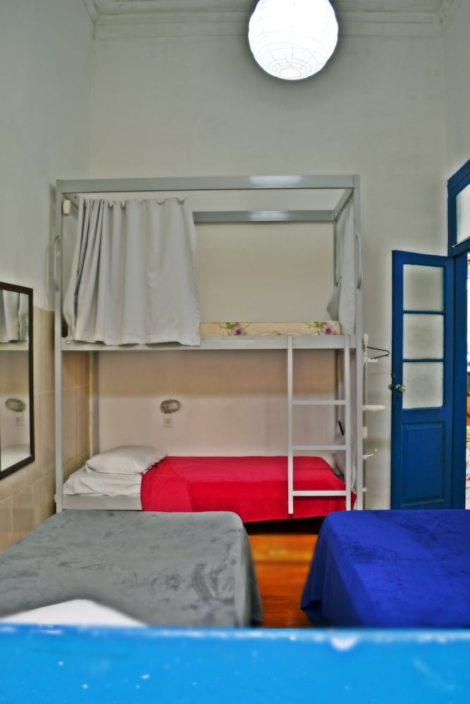Brasileranza Hostel 20/50
