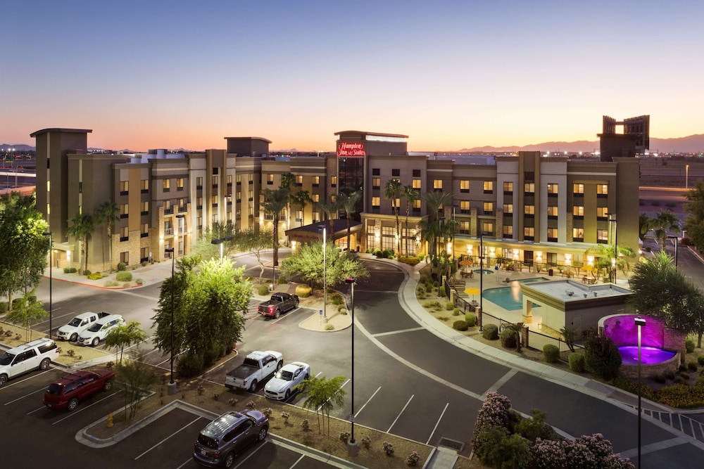 Hampton Inn And Suites Phoenix Glendale Westgate Az 5/65