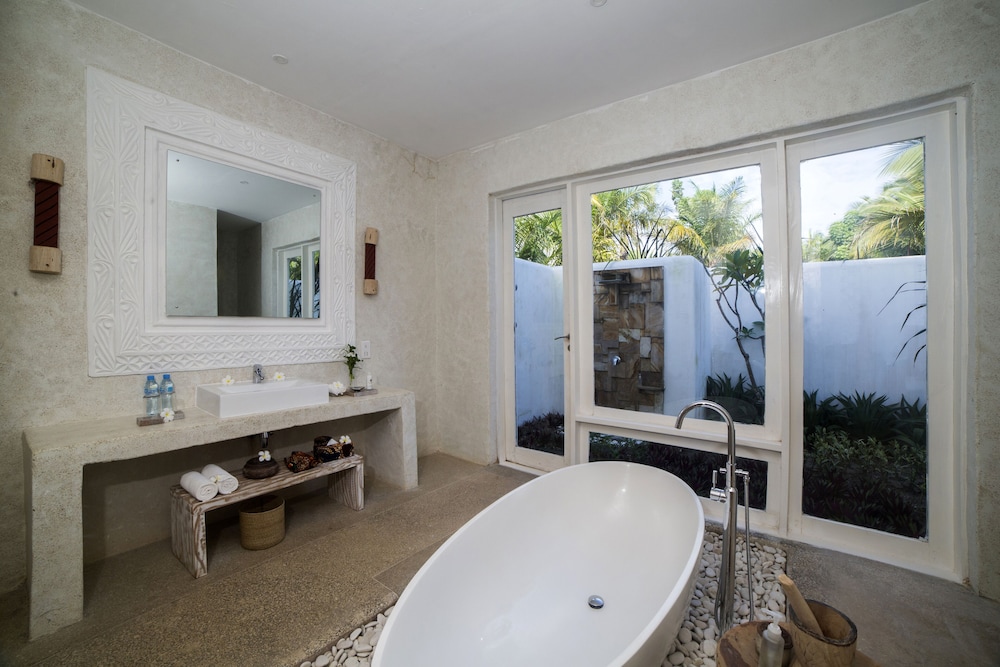 The Aiyana Resort and Spa 46/50