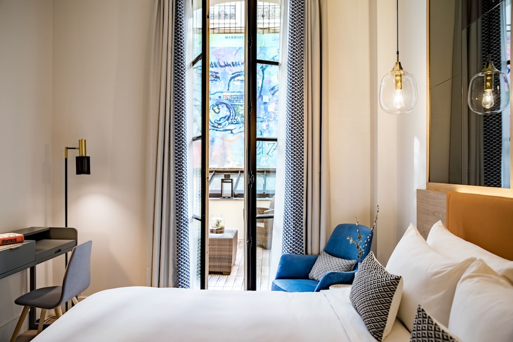 Renaissance Paris Vendome 34/47