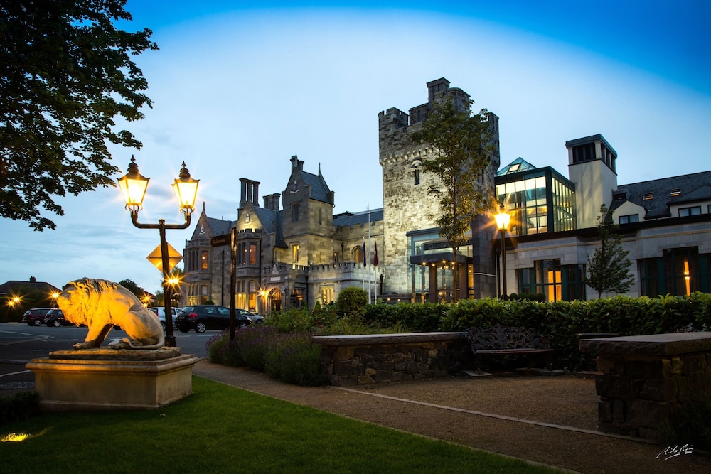 Clontarf Castle Hotel 56/61