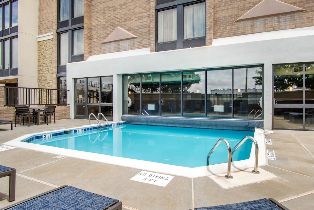 Drury Inn Suites Atlanta Morrow 43/50