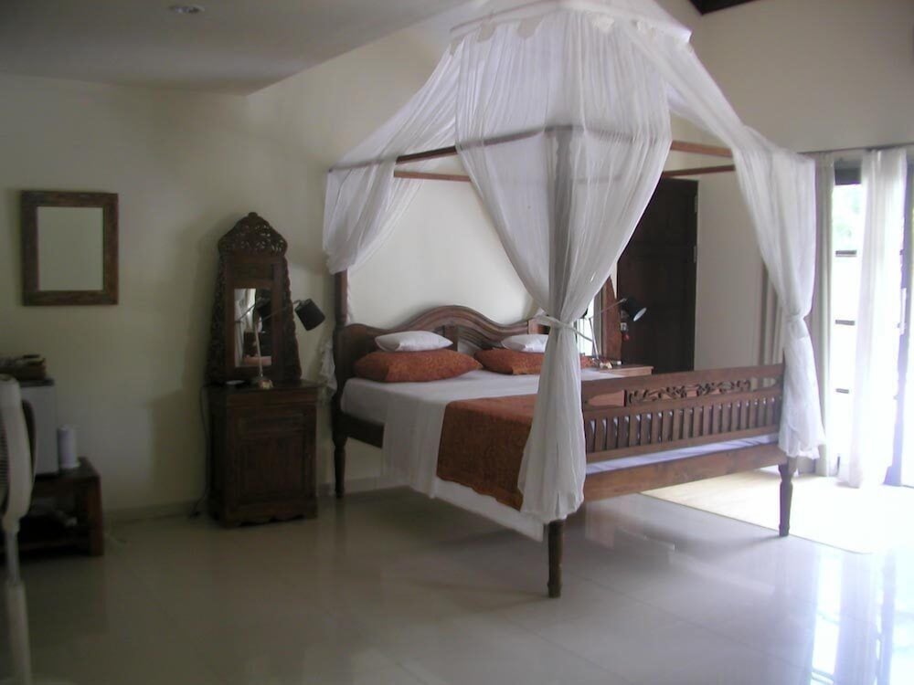Frangipani Beach Villa 34/68