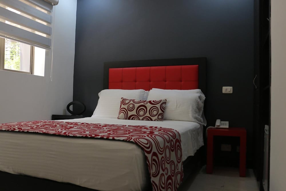 Hotel Merlott Lleras 10/48