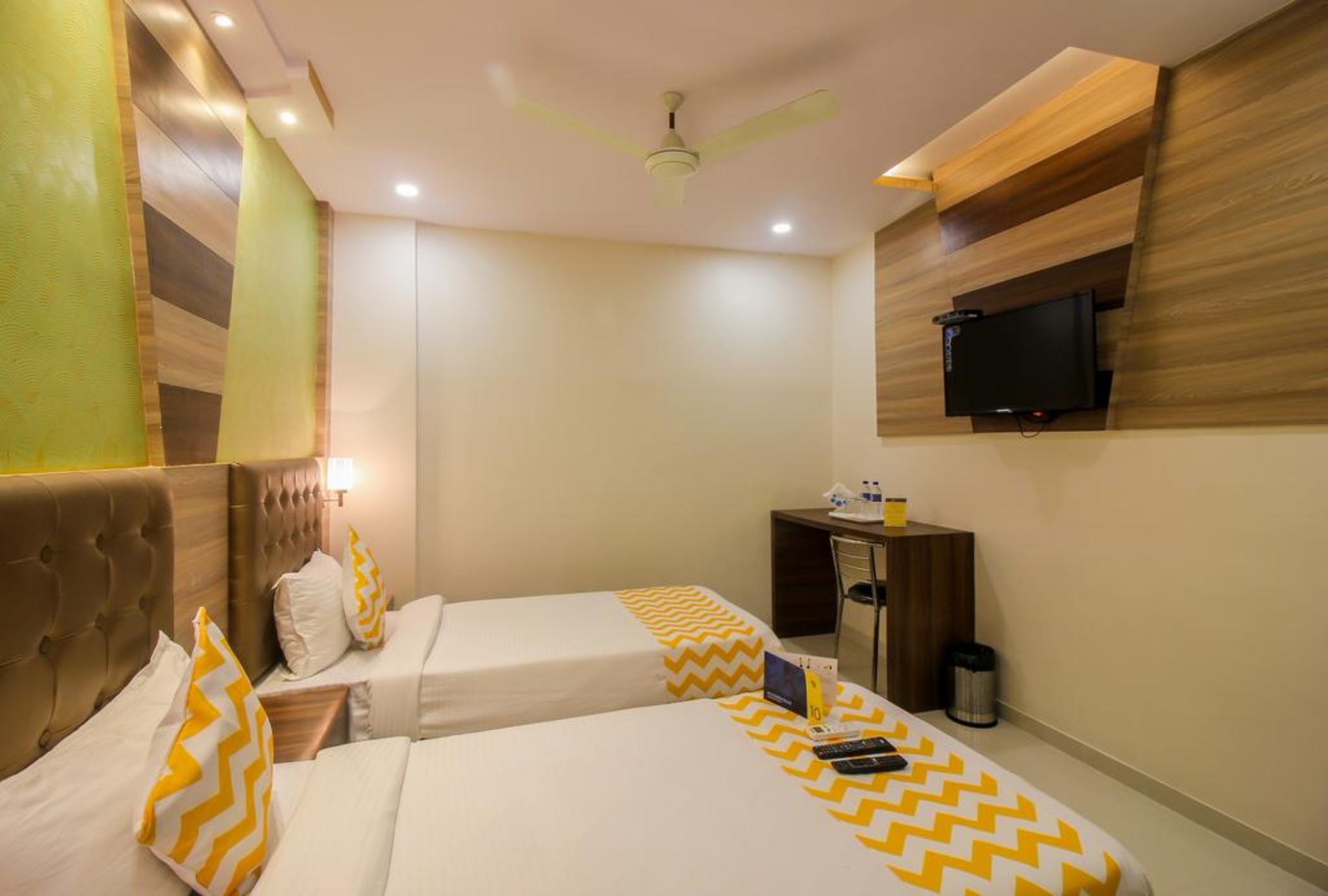 Fabhotel Hill Park Mumbai Airport 7/23