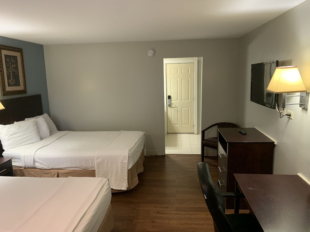 Crystal Inn Eatontown 19/41