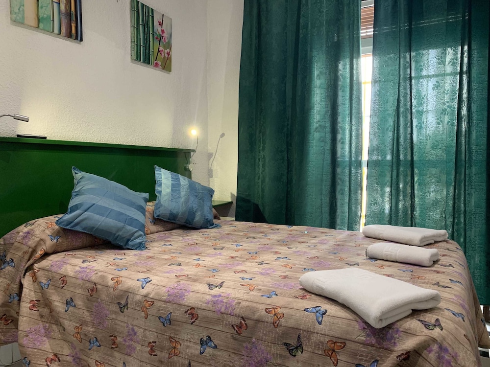 Pension Giraldilla 40/67
