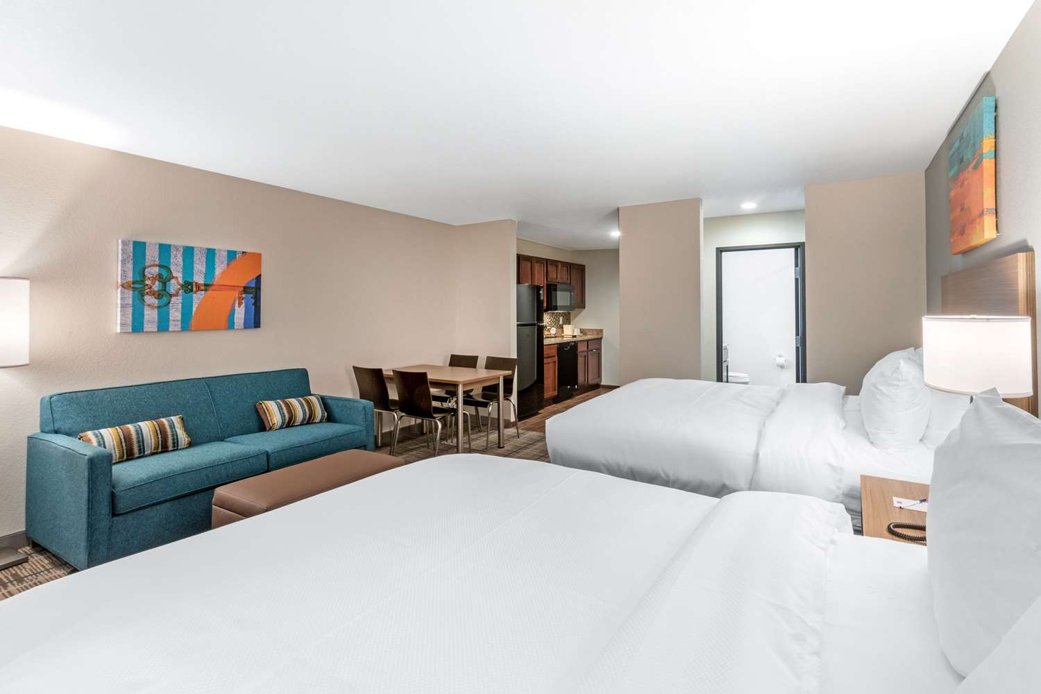 SUITE, 2 QUEEN BEDS
