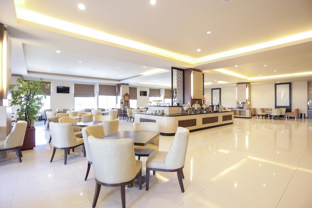 Grand Asia Hotel 32/43