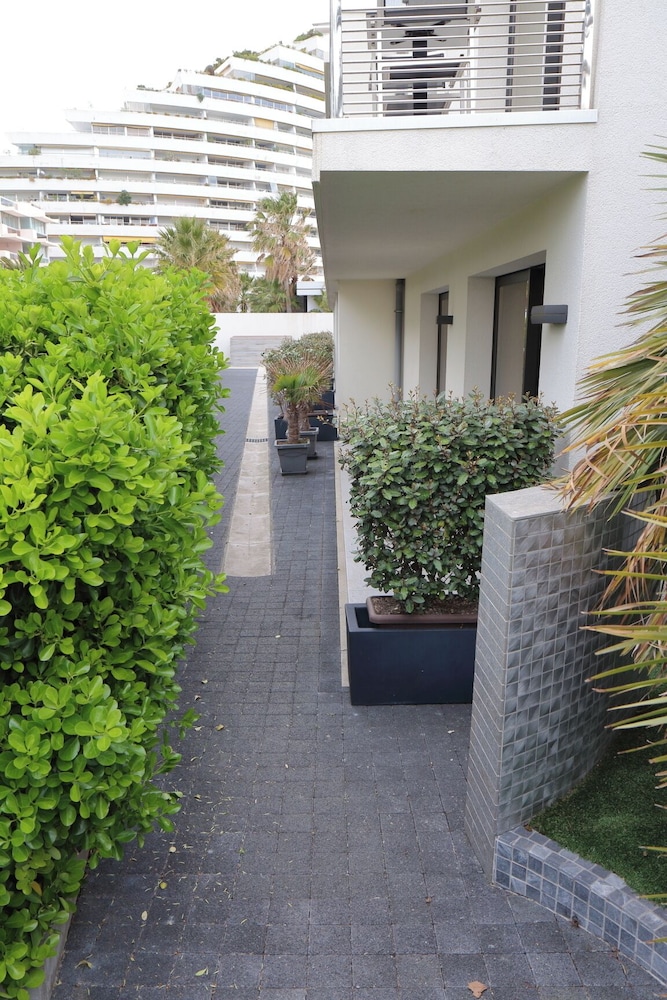 Villa Azur Hotel 26/34