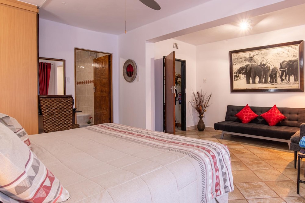 Elephant Coast Guest House 15/50