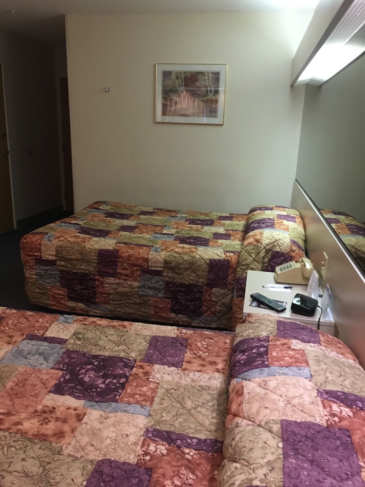 Microtel Inn Suites By Wyndham Champaign 50/68