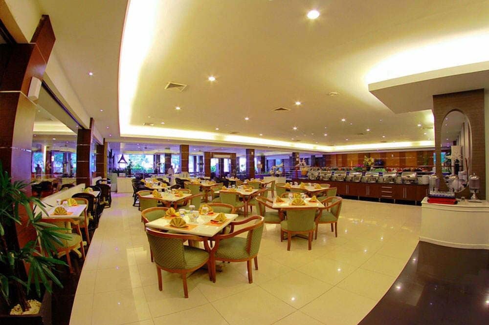 Hotel Pangeran Beach 38/57