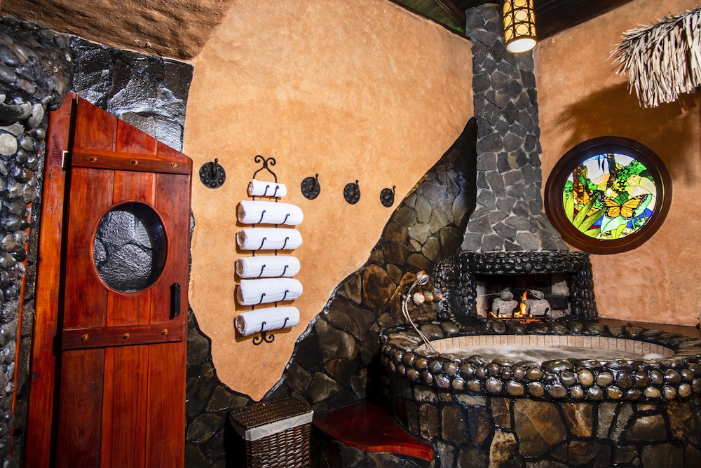 The Peace Lodge At La Paz Waterfall Gardens 23/63