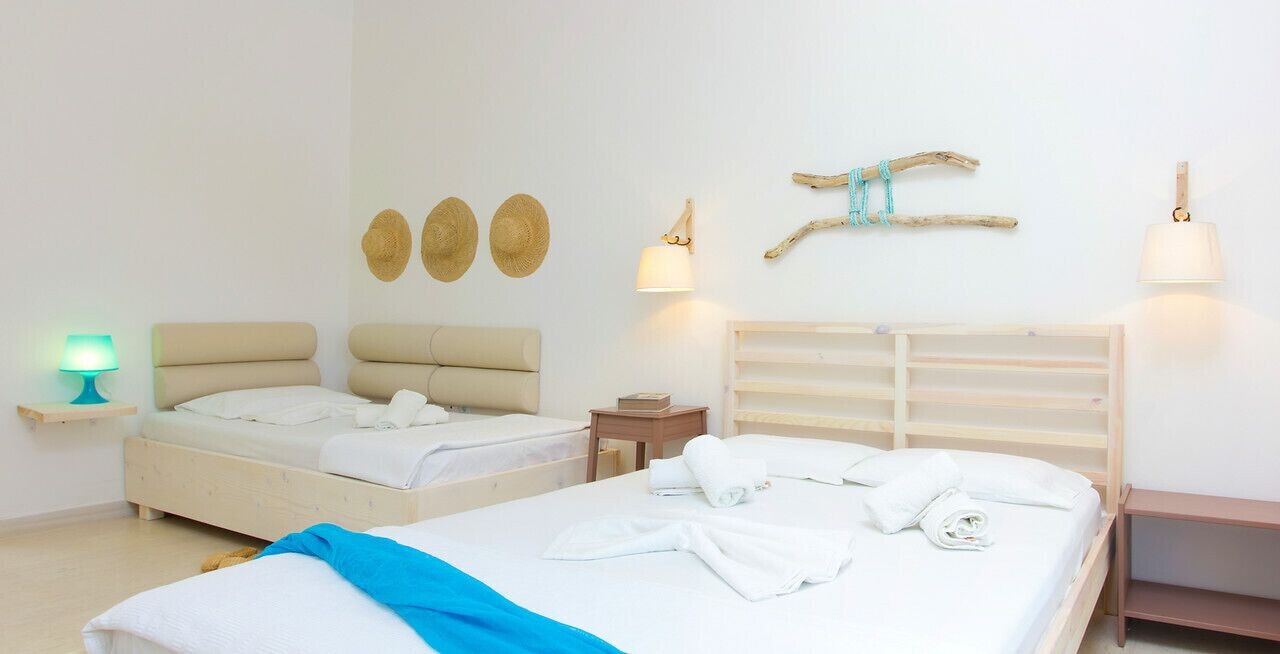 Studio, 1 Double and 1 Single Bed, Balcony, Thetis 6/10