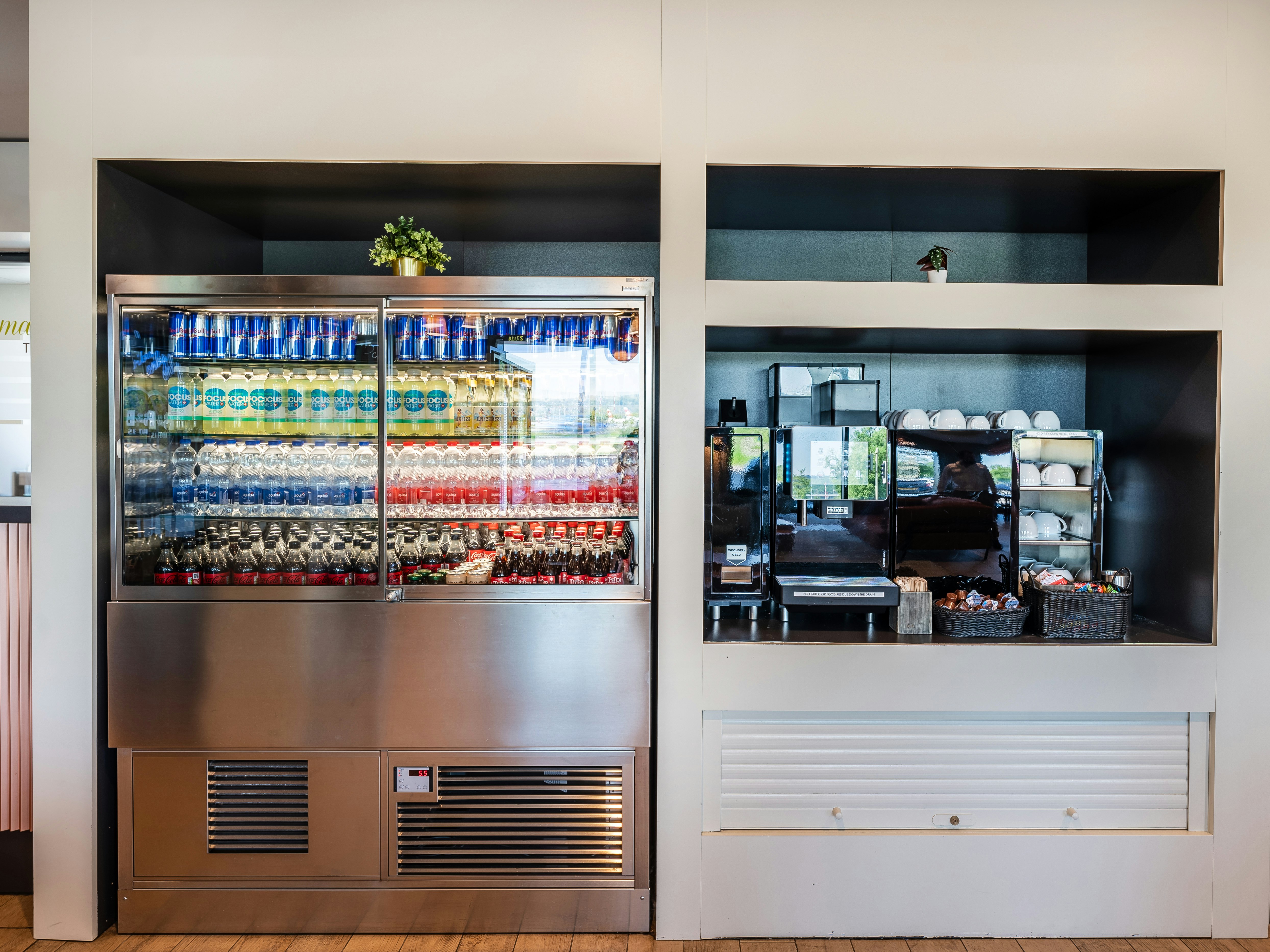 B&B Hotel Zurich Airport 30/38