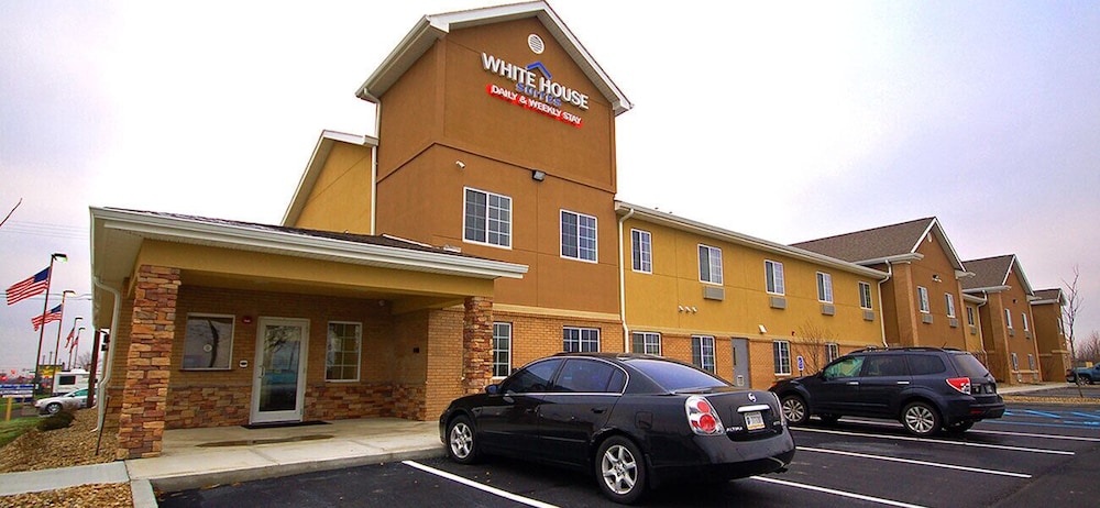 White House Suites 24/27