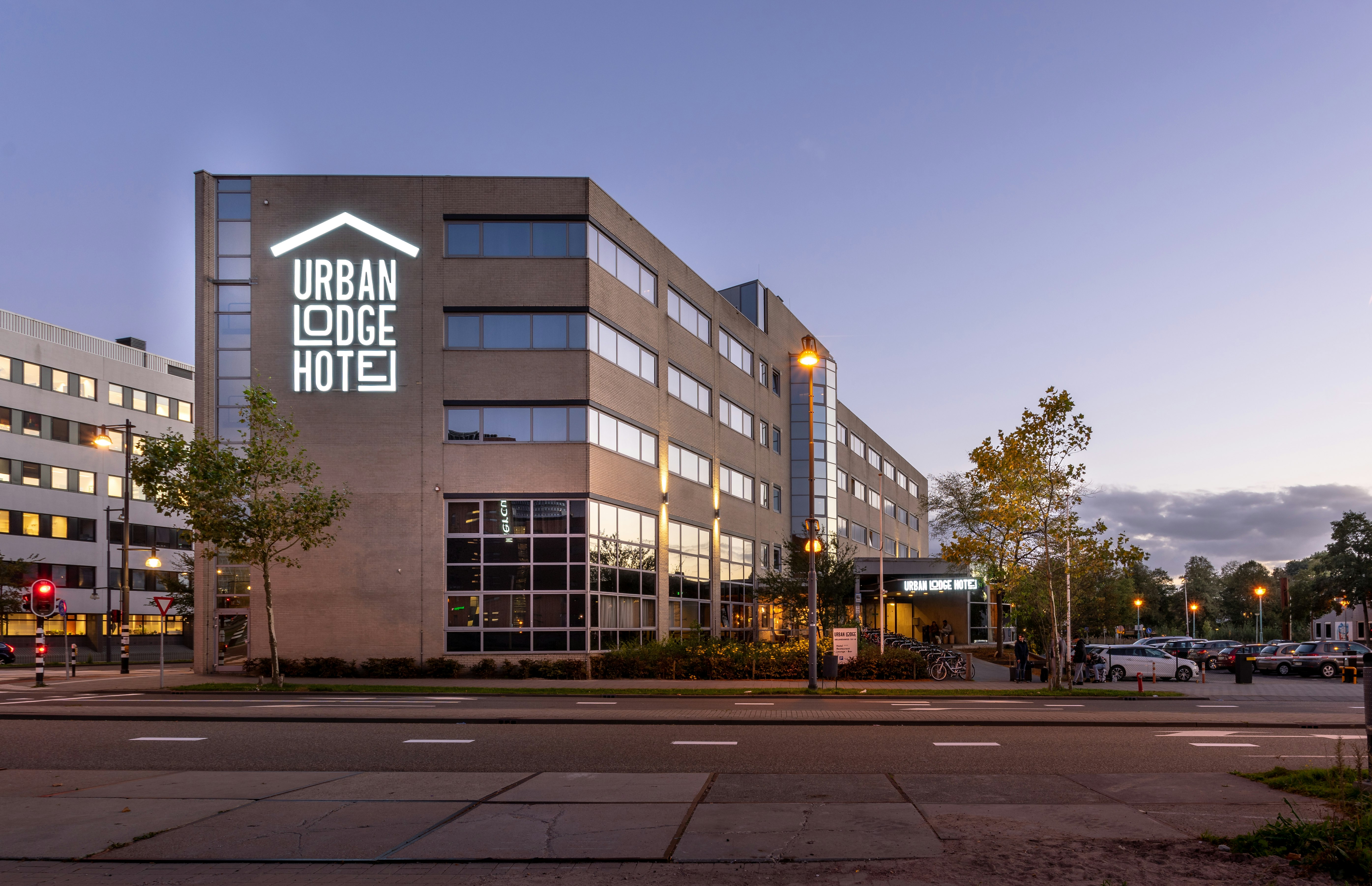 Urban Lodge Hotel 35/42