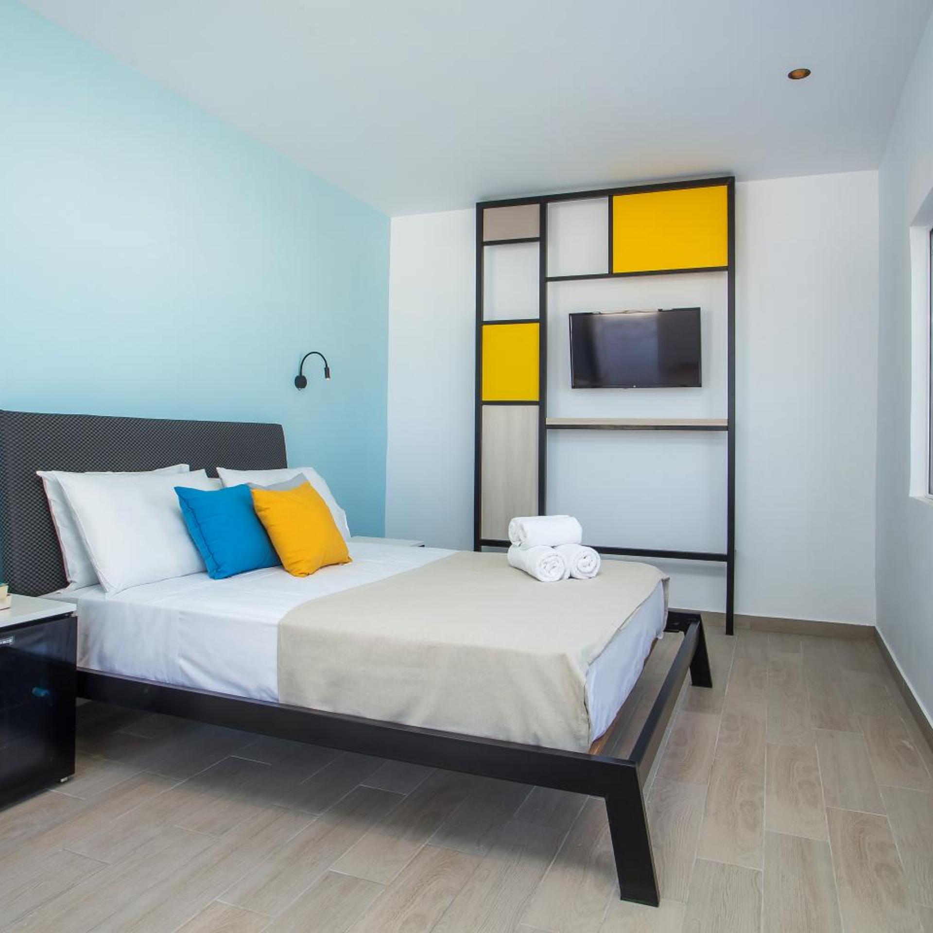 DOUBLE ROOM DELUXE