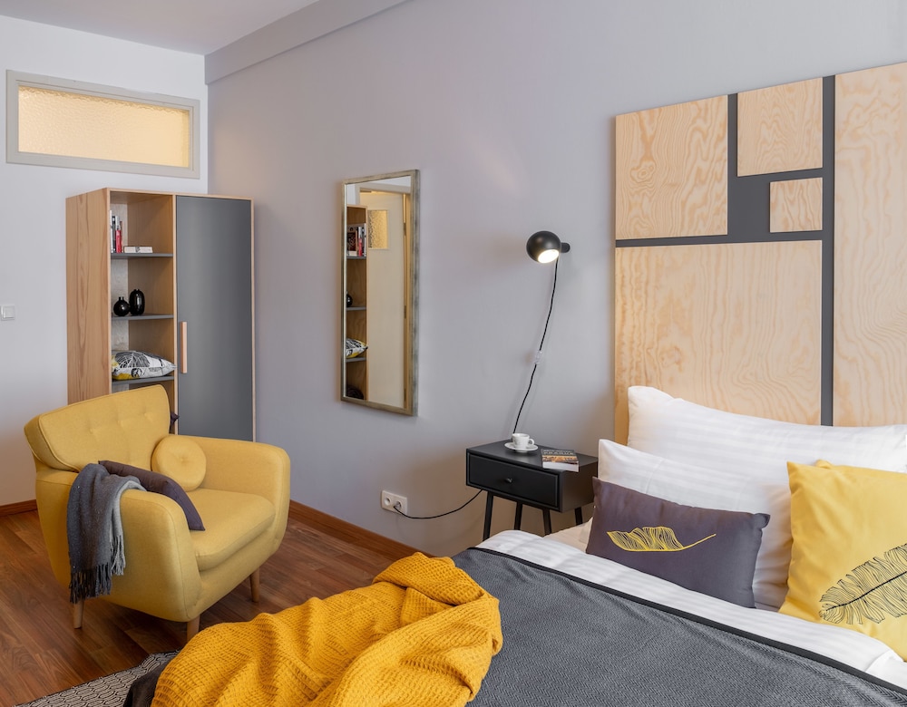 City Leaf Apartments by Adrez Living 11/20