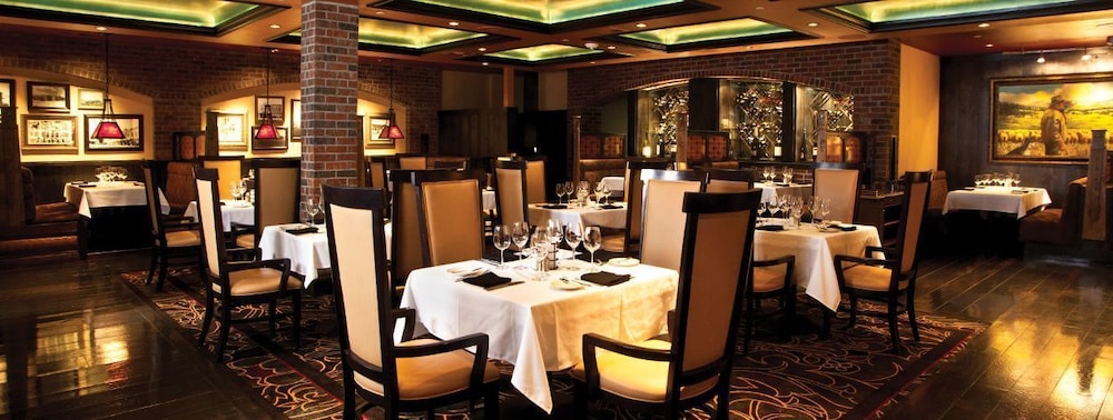 Carson Valley Motor Lodge and Suites 30/50