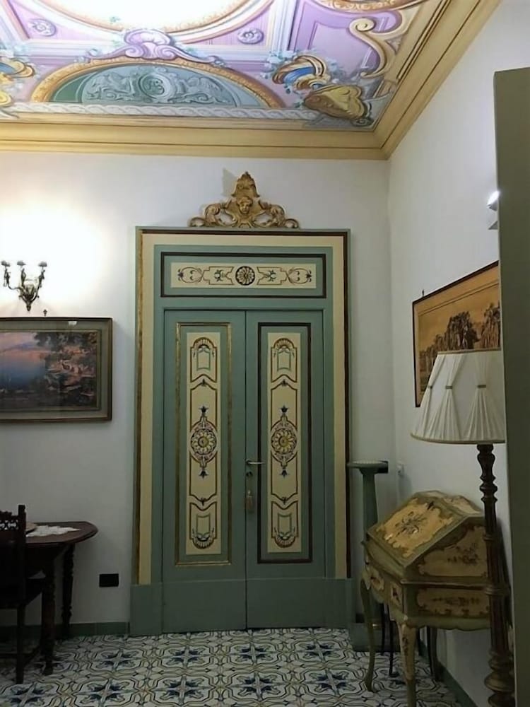 Old Taverna Sorrentina 34/40
