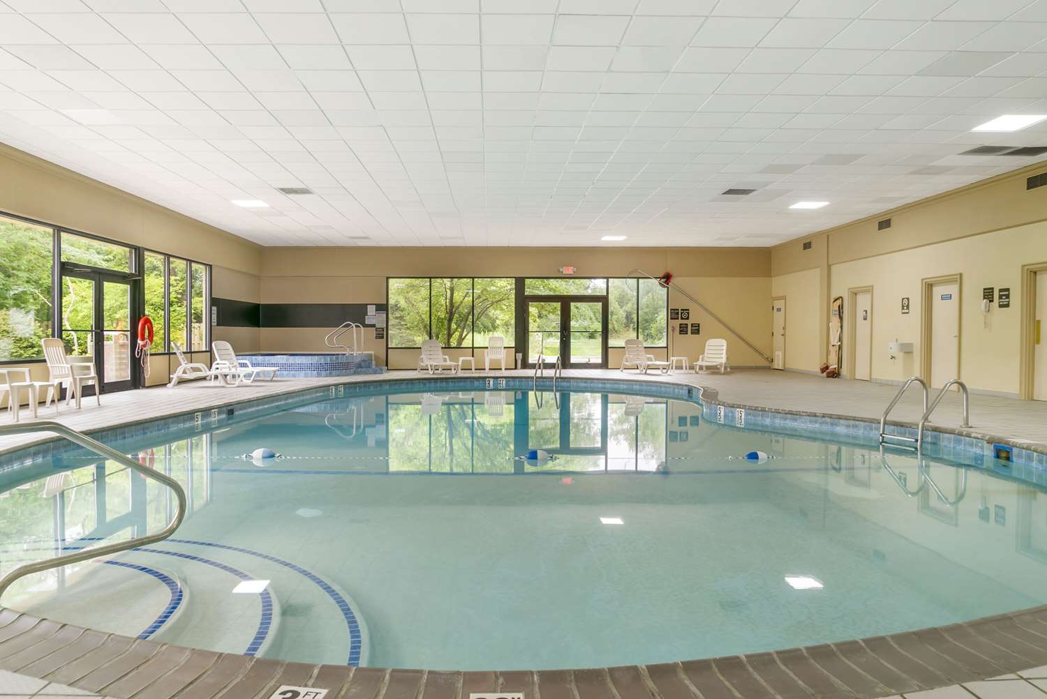 Quality Inn & Suites Monroe 22/48